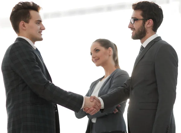 Niezawodne handshake ludzi biznesu — Zdjęcie stockowe