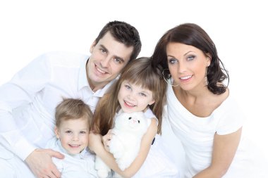 Anne ve baba çocuklarının evde tutmak gülümseyen