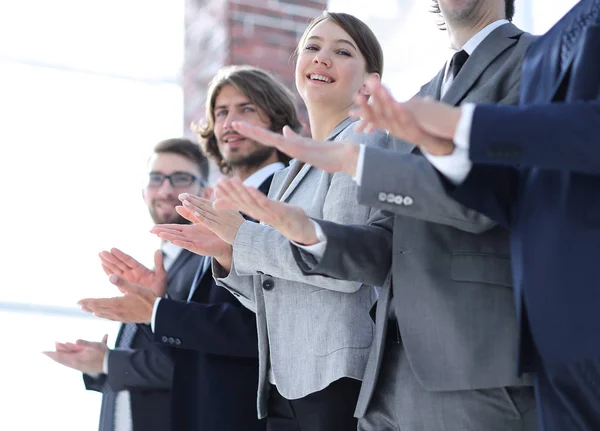 Empresários mãos aplaudindo — Fotografia de Stock