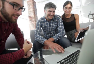 Yaratıcı alt beyin fırtınası birlikte Office grubu