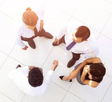 En baştan görüntüleyin. iş takım iş sorunları tartışıyor