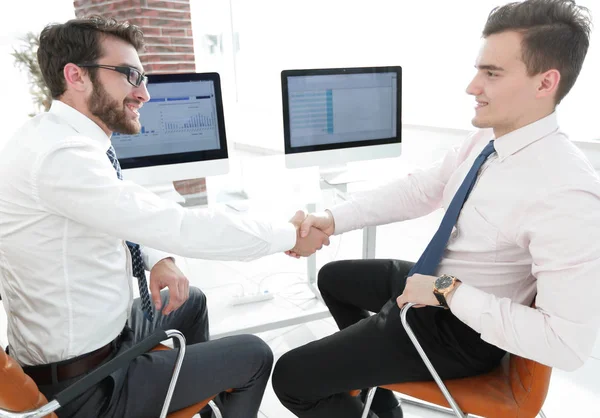 yakın çekim. karşılıklı iş ortakları