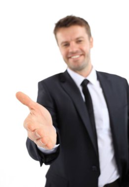 Yakışıklı iş adamı elini uzatır ve elini sıkar..