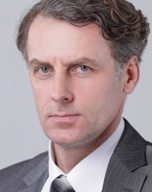 ciddi bir iş adamı closeup yüzü.