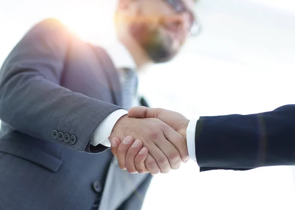 Úspěšné podnikání lidí handshaking po dobrý obchod. — Stock fotografie