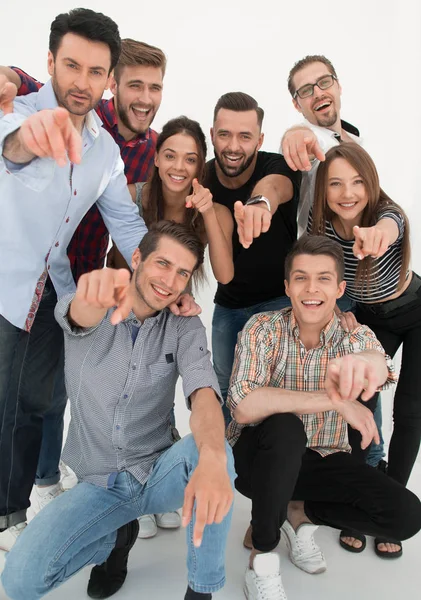 Groep succesvolle jongemannen die naar jou wijzen — Stockfoto