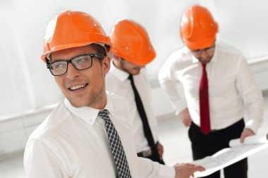 yakın çekim. bir Grup Genç Mimarlar yeni olarak tartışıyor