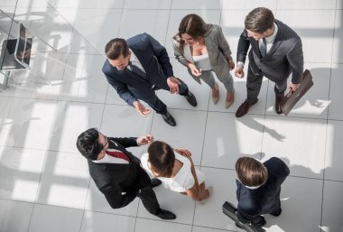 üstten görünüm. önemli konu tartışmaya çalışanlar