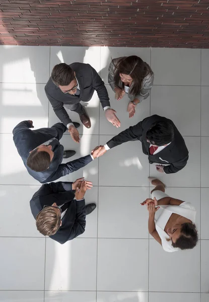 Handdruk zakelijke mensen.zakelijke achtergrond — Stockfoto