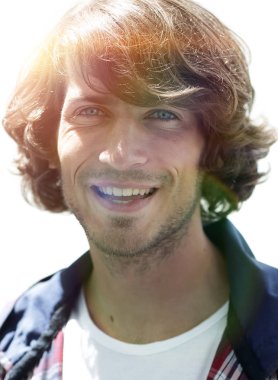 portre. şık bir ekose gömlekli adam. yakın çekim.