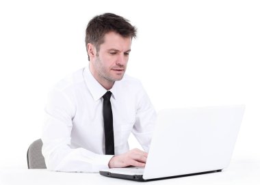 çağdaş iş adamları laptop ile çalışma.