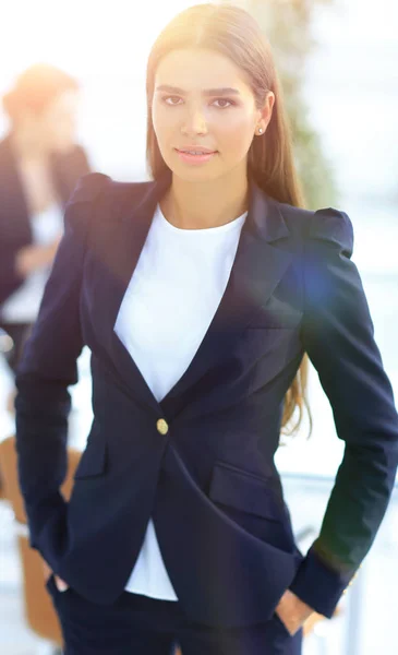 Closeup.confident jovem mulher de negócios — Fotografia de Stock