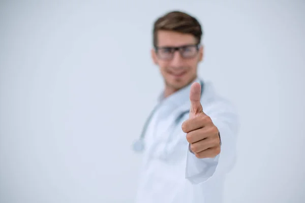 Fondo image.successful médico diagnosticador mostrando pulgar hacia arriba — Foto de Stock