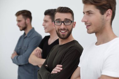 yaratıcı iş adamları ofiste durmak