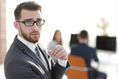 modern iş adamı görevinde.