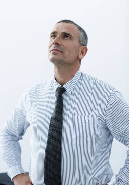 Kendine güvenen işadamı geleceğe bakıyor