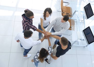 Gençler top.creative grubundan görüntülemek