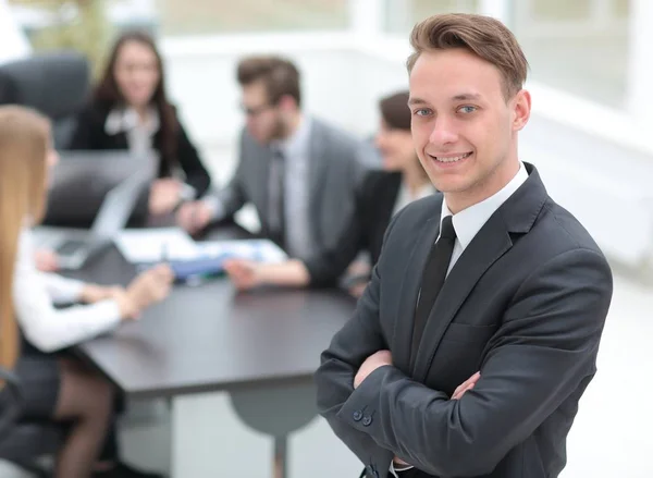 Praticante sullo sfondo del team di lavoro — Foto Stock