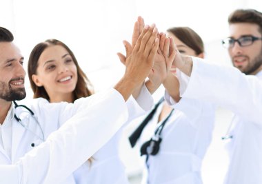 Birbirimizi bir beşlik veren doktor grup.