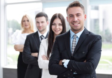 portre. önünde iş takım lideri ayakta
