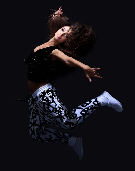 Frau tanzt Straßentanz — Stockfoto