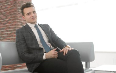 Office koltukta oturan başarılı iş adamı