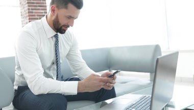 Ofis Büro ofis oturma ciddi iş adamı