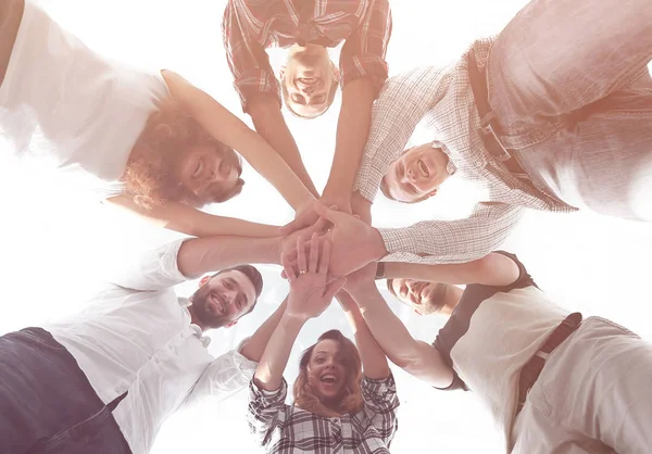 Geschäftsteam mit zusammengeklammerten Händen — Stockfoto