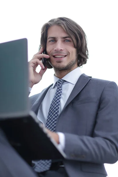 Closeup.successful hombre de negocios hablando en el móvil —  Fotos de Stock