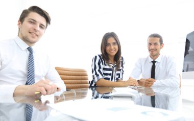 Ofiste çalışan iş ekibi..