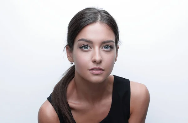 Porträtt av en söt ung kvinna med mjuka make-up — Stockfoto