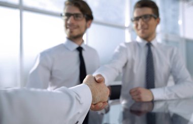 arka plan resmi bir el sıkışmasının iş adamları