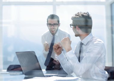 mutlu çalışanlar için online haber arıyorum