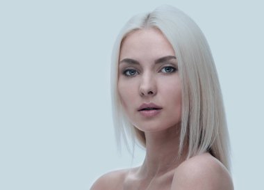 Sarı saçları ve her gün mak ile güzel bir genç kadının yüzü