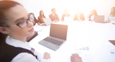 Toplantı tutanağı tur - şirketin masa.