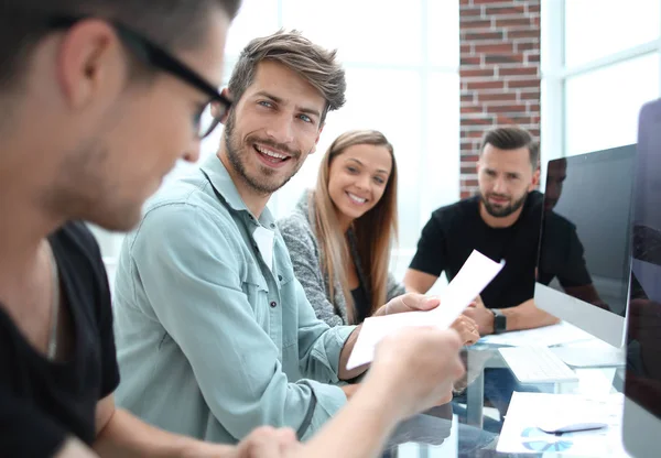 Group of young business colleagues in team casual discussion — Stock Photo, Image