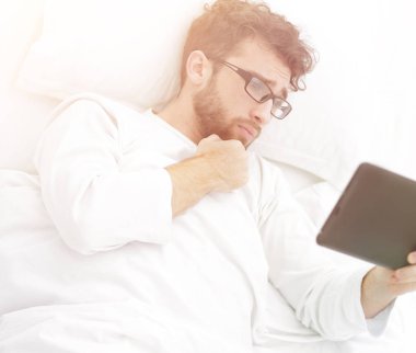 arka plan görüntüsü. Dijital tablet ile modern insan