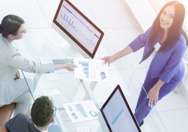 Memnun iş kadını istatistikleri grafik açıklar