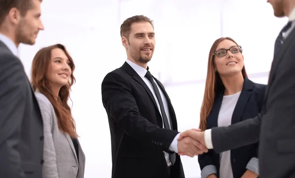 Handshake to make a deal with your partner — Stock Photo, Image