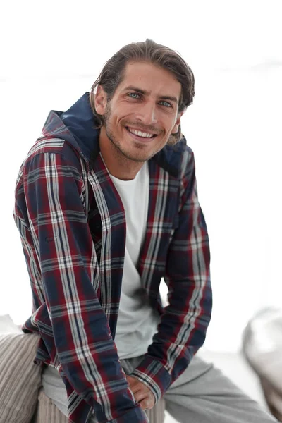 Retrato de un hombre exitoso con una camisa a cuadros . — Foto de Stock