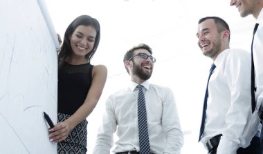 Koç eğitim iş ekibi ile yürütmektedir.