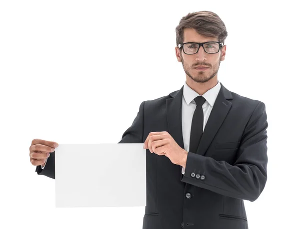Бізнесмен тримає порожній білий плакат, що показує простір для копіювання — стокове фото