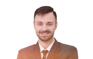 Takım elbiseli kendinden emin bir iş adamının portresi.