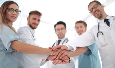 Doktorlar ve hemşireler elleri koordine