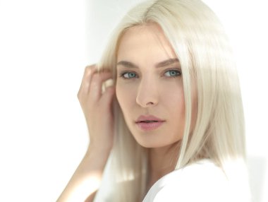 başarılı genç iş kadını portresi