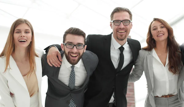 Retrato de un equipo empresarial joven y exitoso — Foto de Stock