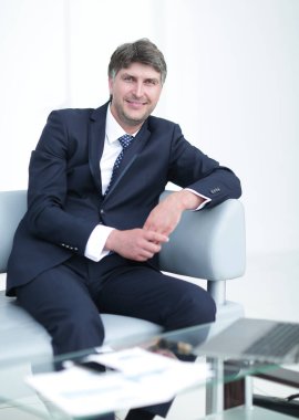 Modern geniş Office başarılı iş adamı