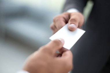 up.business arkadaşları onların kartvizit alışverişi kapatın