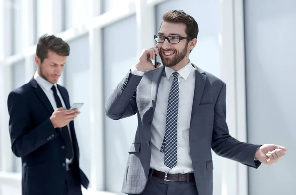 Företagets anställda i deras kontor — Stockfoto