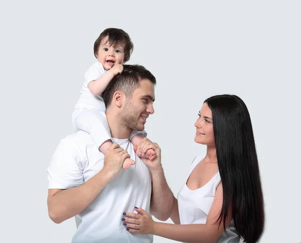 Eine glückliche Familie auf weißem Hintergrund — Stockfoto